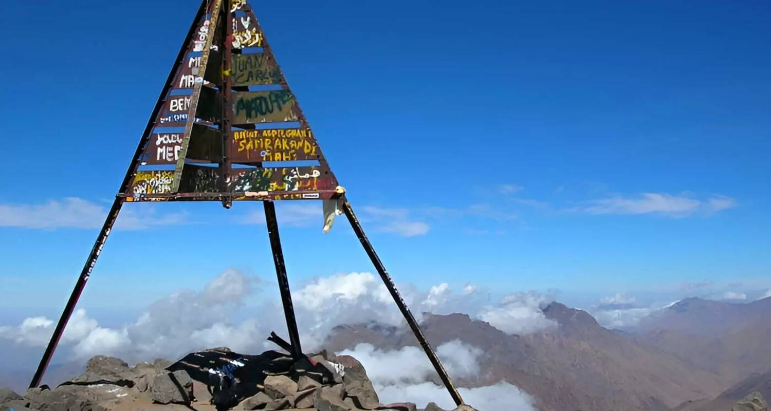 5 Days Mt. Toubkal Trek & Sahara Desert Tour