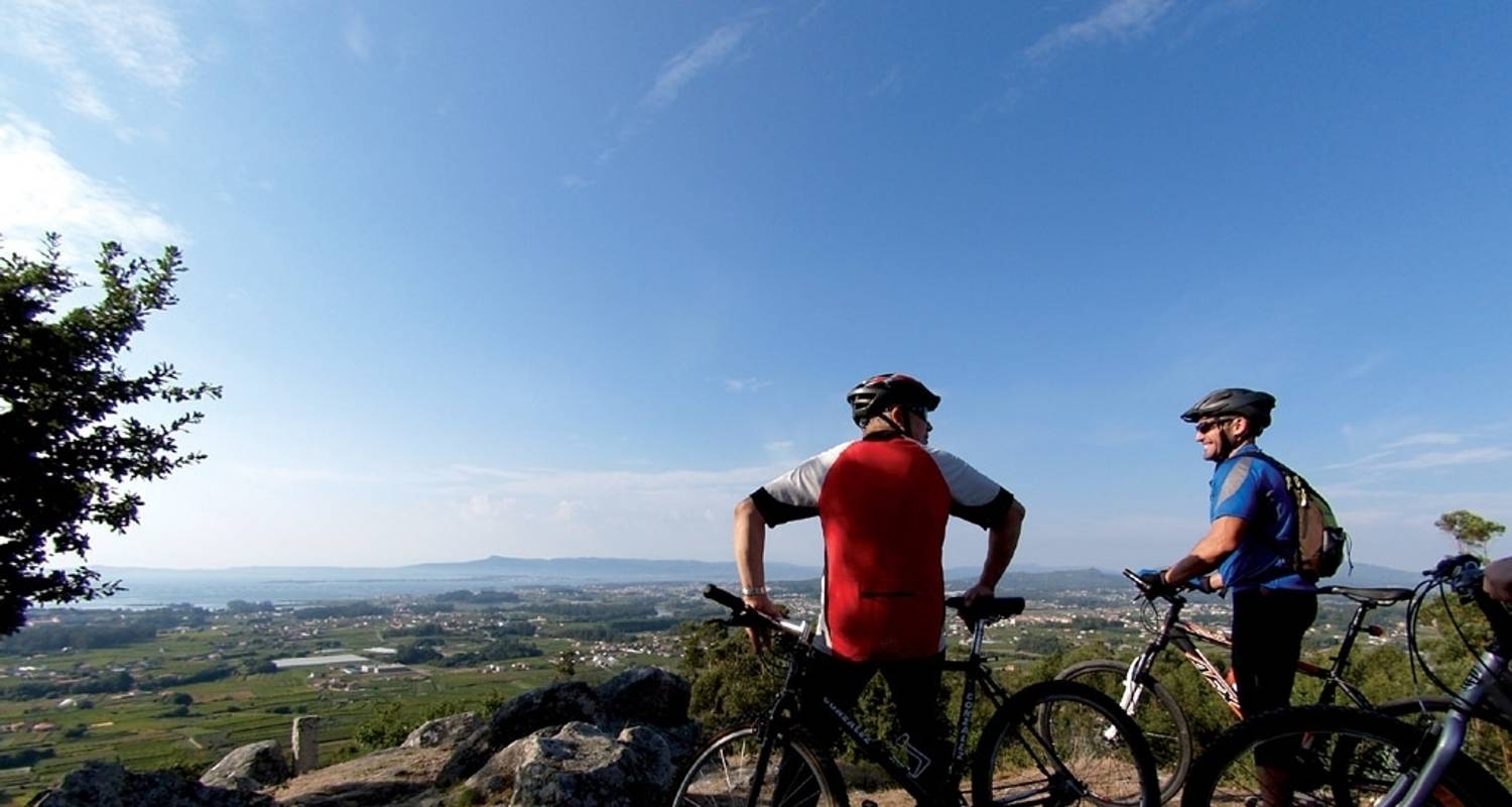 An adventure touring the most emblematic places in Portugal Seafood And Paradores Route Santiago