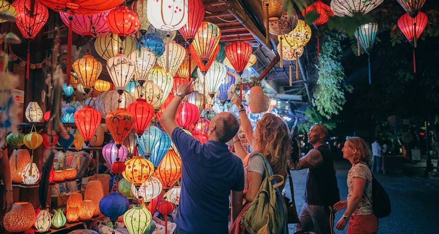 An adventure touring the most emblematic places in Viet Nam Vietnam Discovery (7 Destinations)
