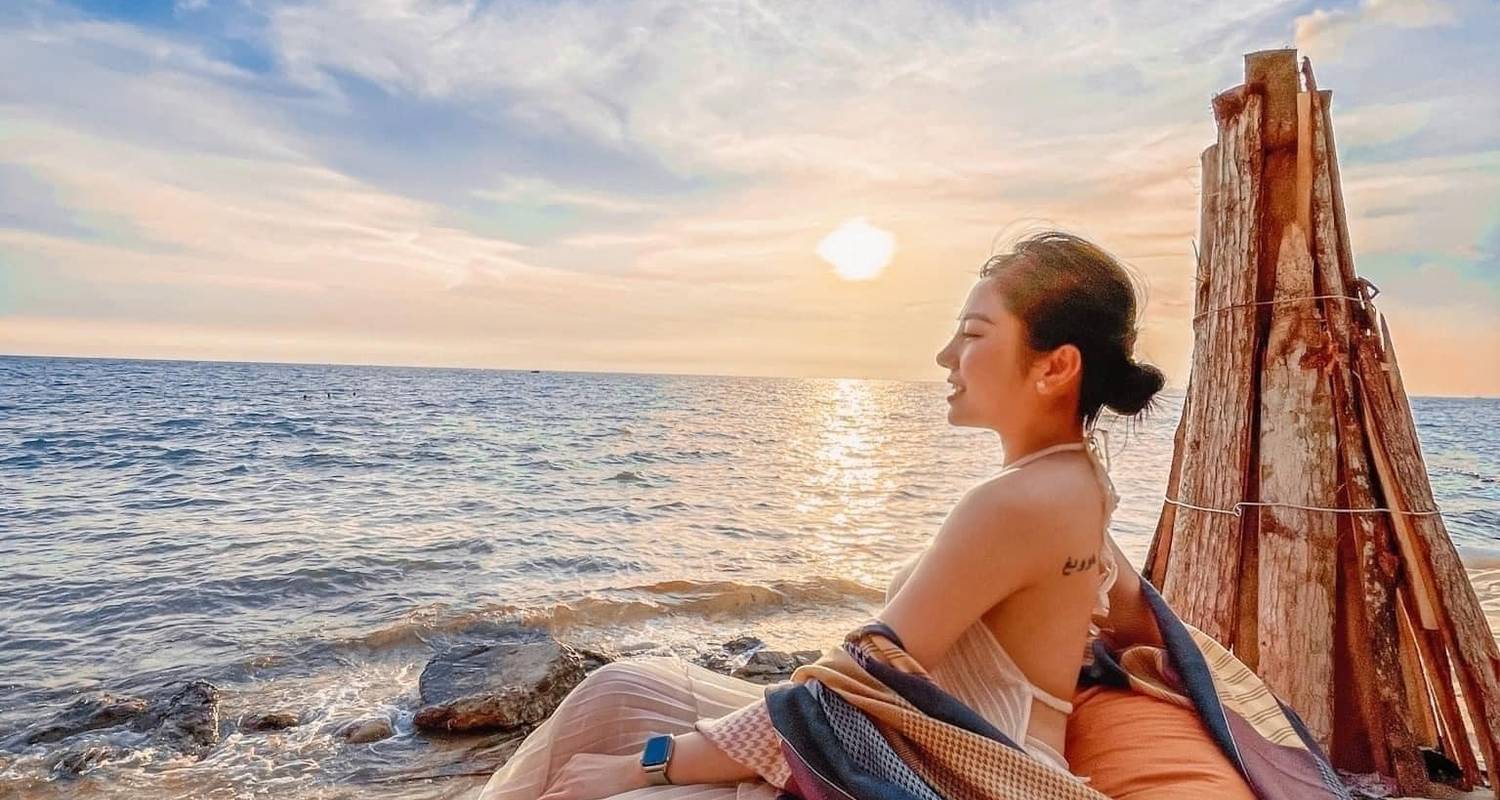 An adventure touring the most emblematic places in Viet Nam Splendour Vietnam With Phu Quoc Island & Four-Star Accommoda