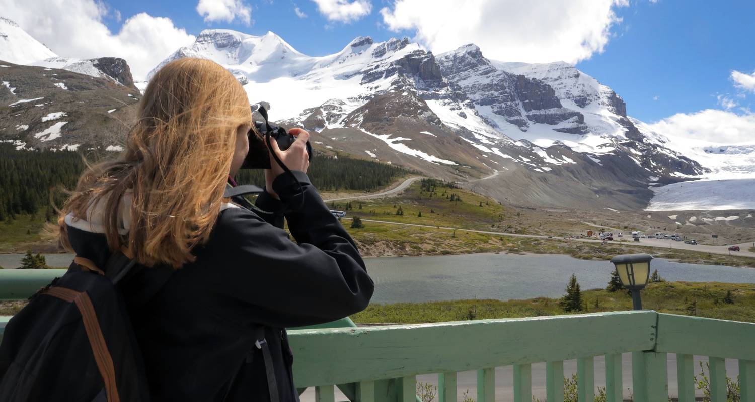 Rockies Premium Tour From Vancouver (34 Seats)