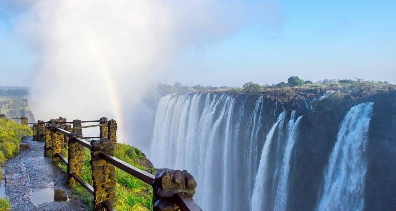 An adventure touring the most emblematic places in Botswana From Kasane (Botswana): Guided Trip To Victoria Falls On Th